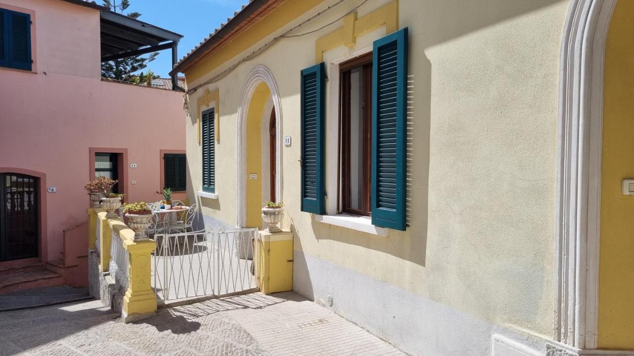 La Terrazza Nel Cuore Di Capoliveri المظهر الخارجي الصورة