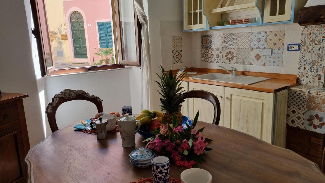 La Terrazza Nel Cuore Di Capoliveri المظهر الخارجي الصورة
